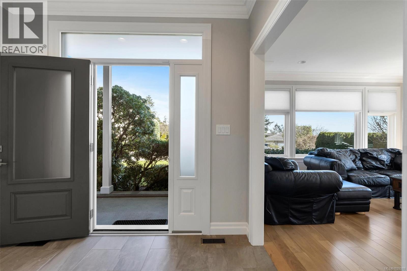  805 Del Monte Lane, Saanich