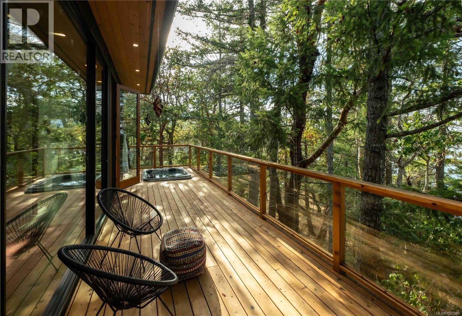  154 Narrows West Road, Salt Spring