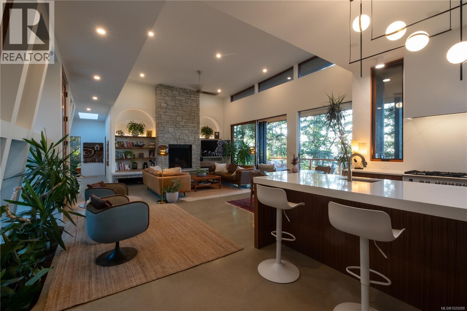  154 Narrows West Road, Salt Spring