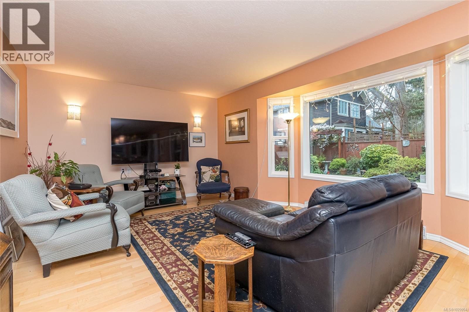 1041 BELMONT AVE - 20