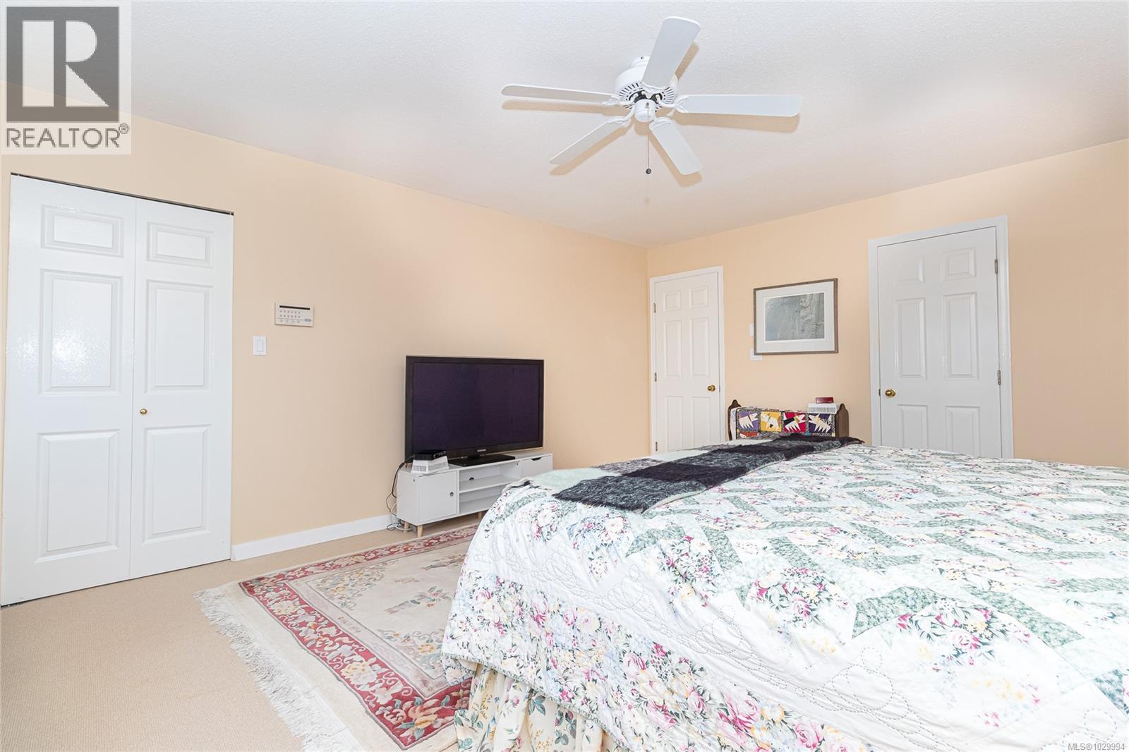 1041 BELMONT AVE - 22