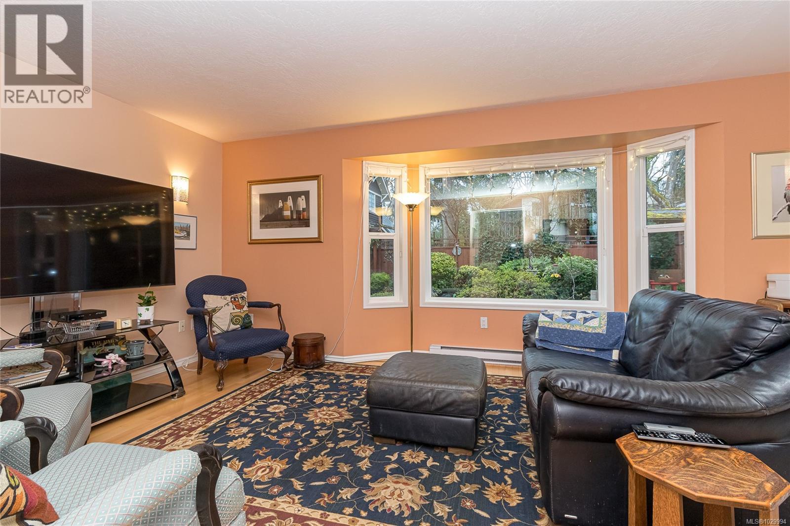 1041 BELMONT AVE - 17