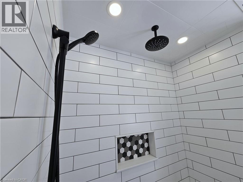 46 STONEBRIDGE PLACE - 28