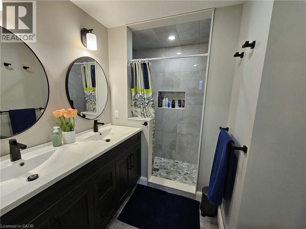 46 STONEBRIDGE PLACE - 42