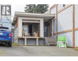 674 Memorial Ave, Qualicum Beach, BC V9K1S8 Photo 14