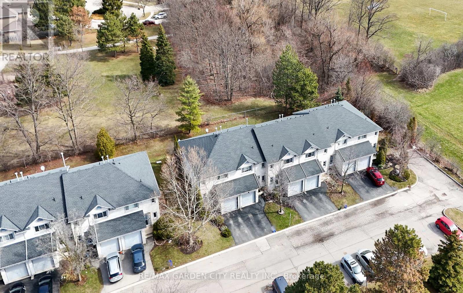 59 - 2 ROYALWOOD COURT