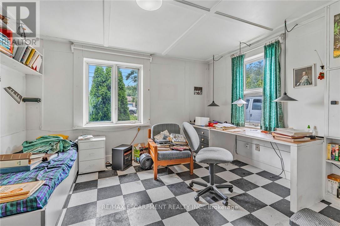 614 GOLF CLUB ROAD,Hamilton,,