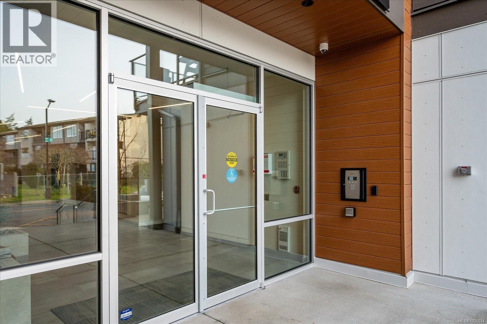 #204 100 LOMBARDY ST - 4