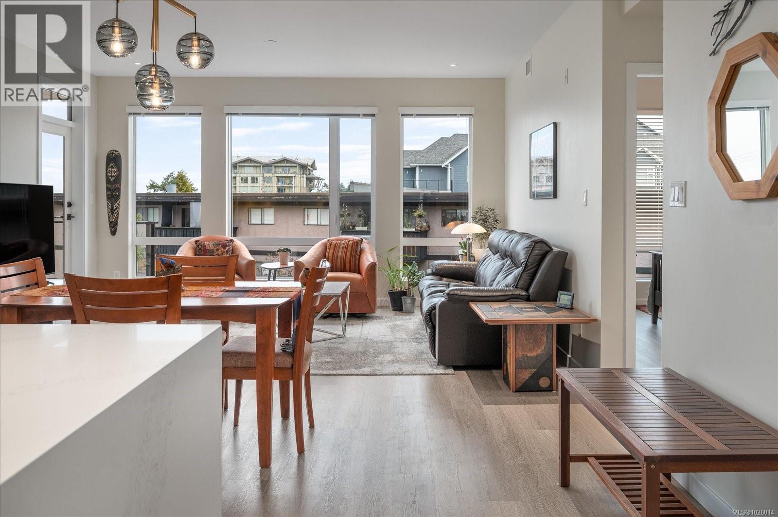 #204 100 LOMBARDY ST - 9