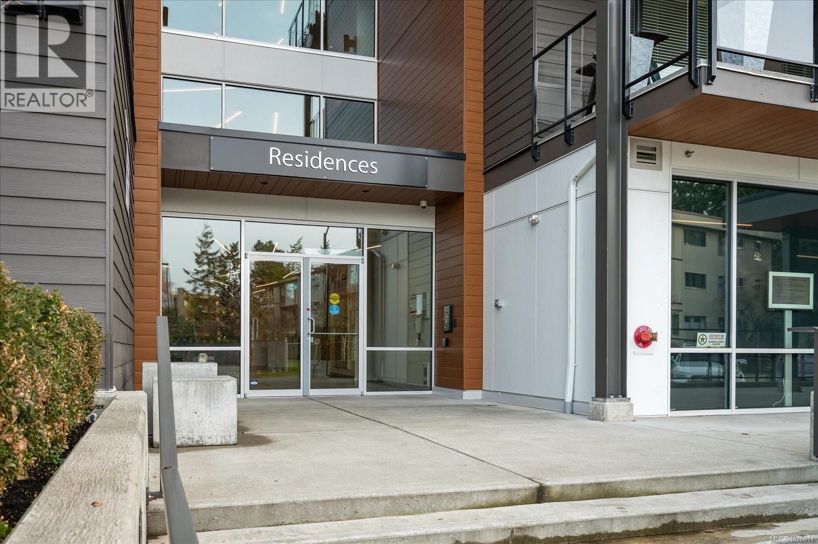 #204 100 LOMBARDY ST - 40