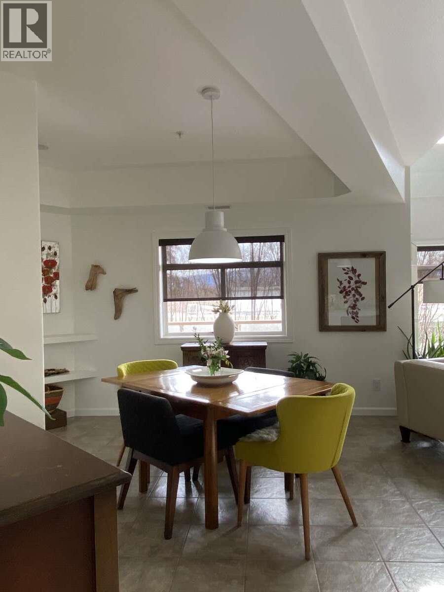 307 1905 Pandosy Street, Kelowna