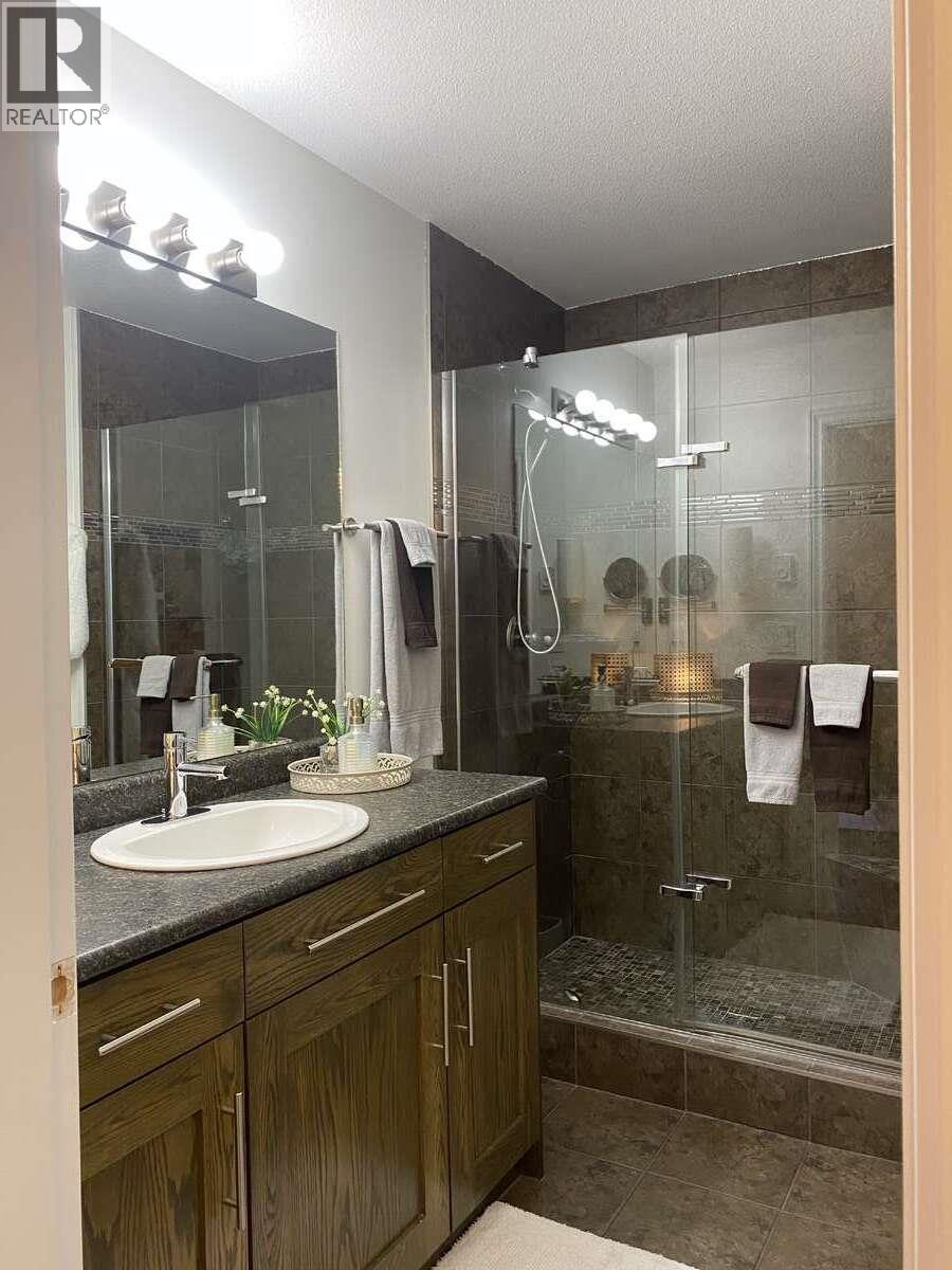 307 1905 Pandosy Street, Kelowna