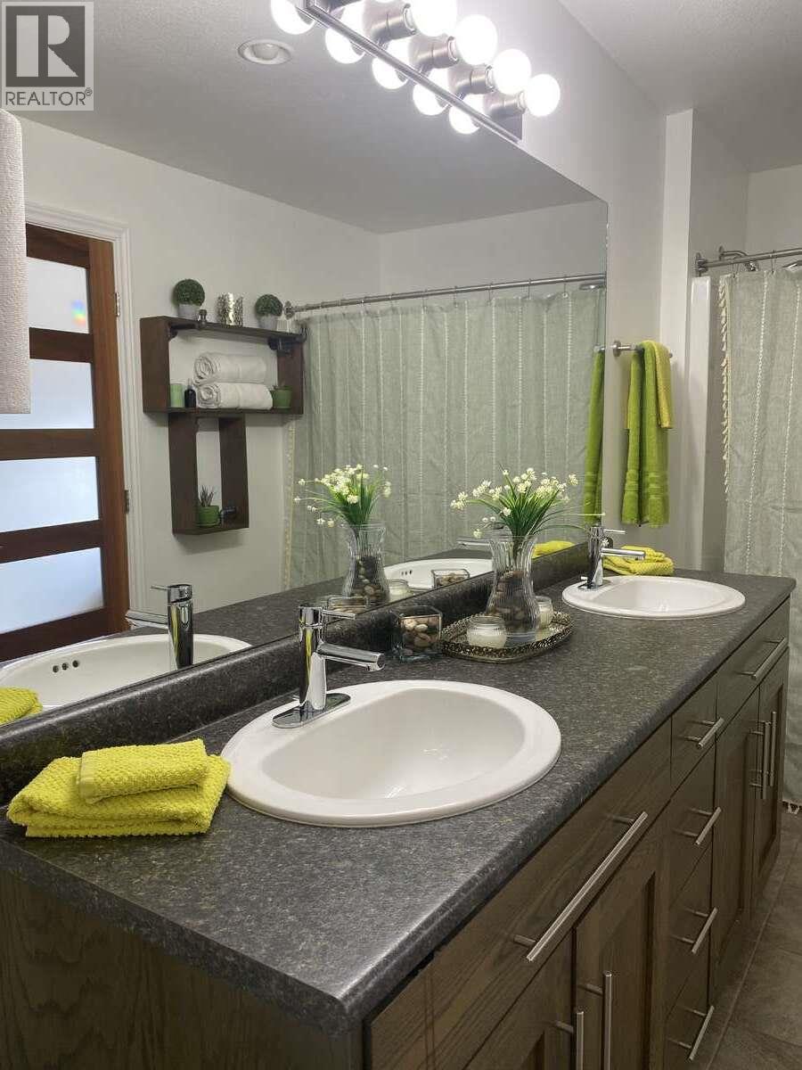 307 1905 Pandosy Street, Kelowna