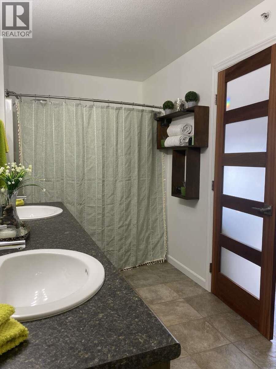 307 1905 Pandosy Street, Kelowna