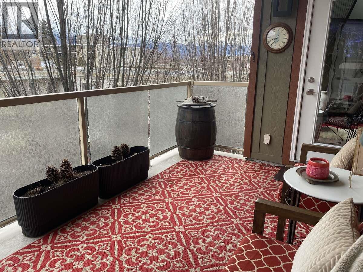 307 1905 Pandosy Street, Kelowna