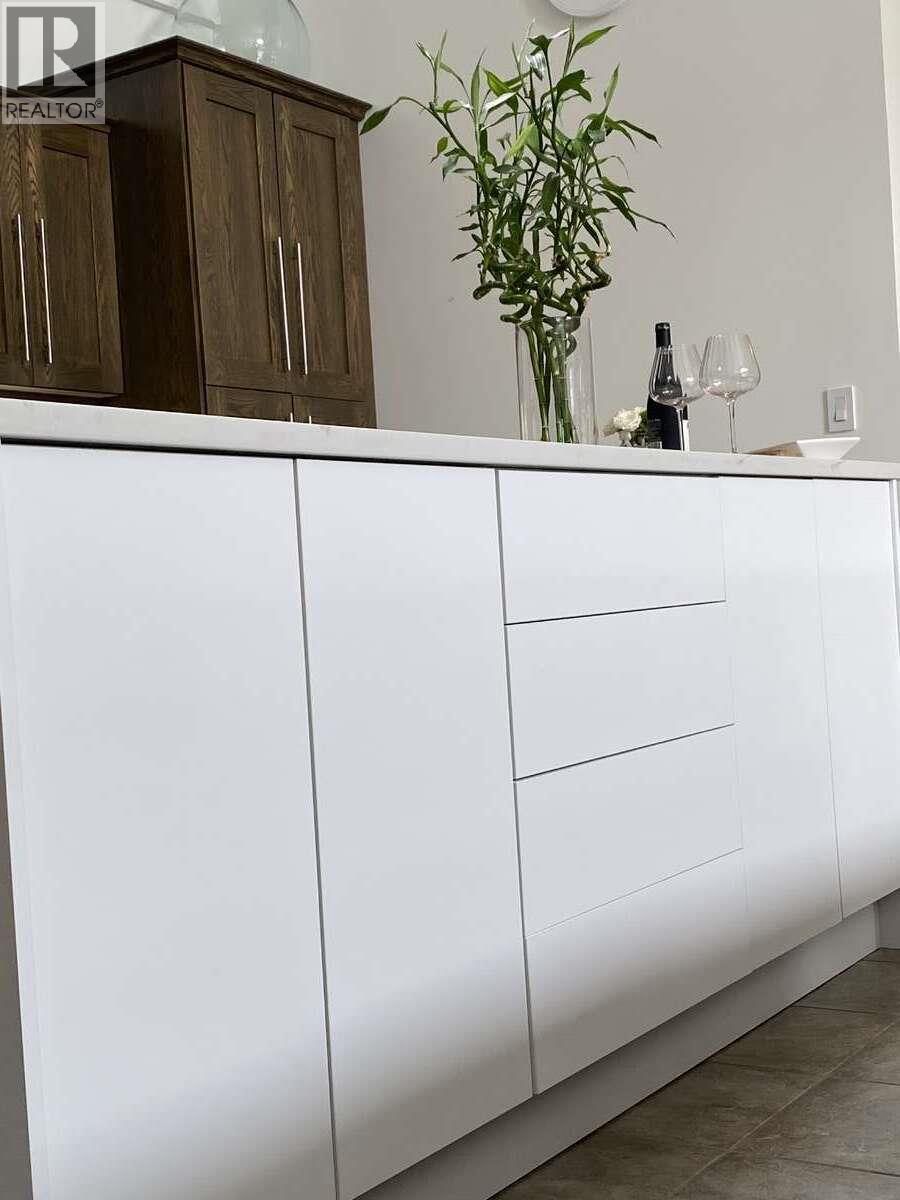 307 1905 Pandosy Street, Kelowna