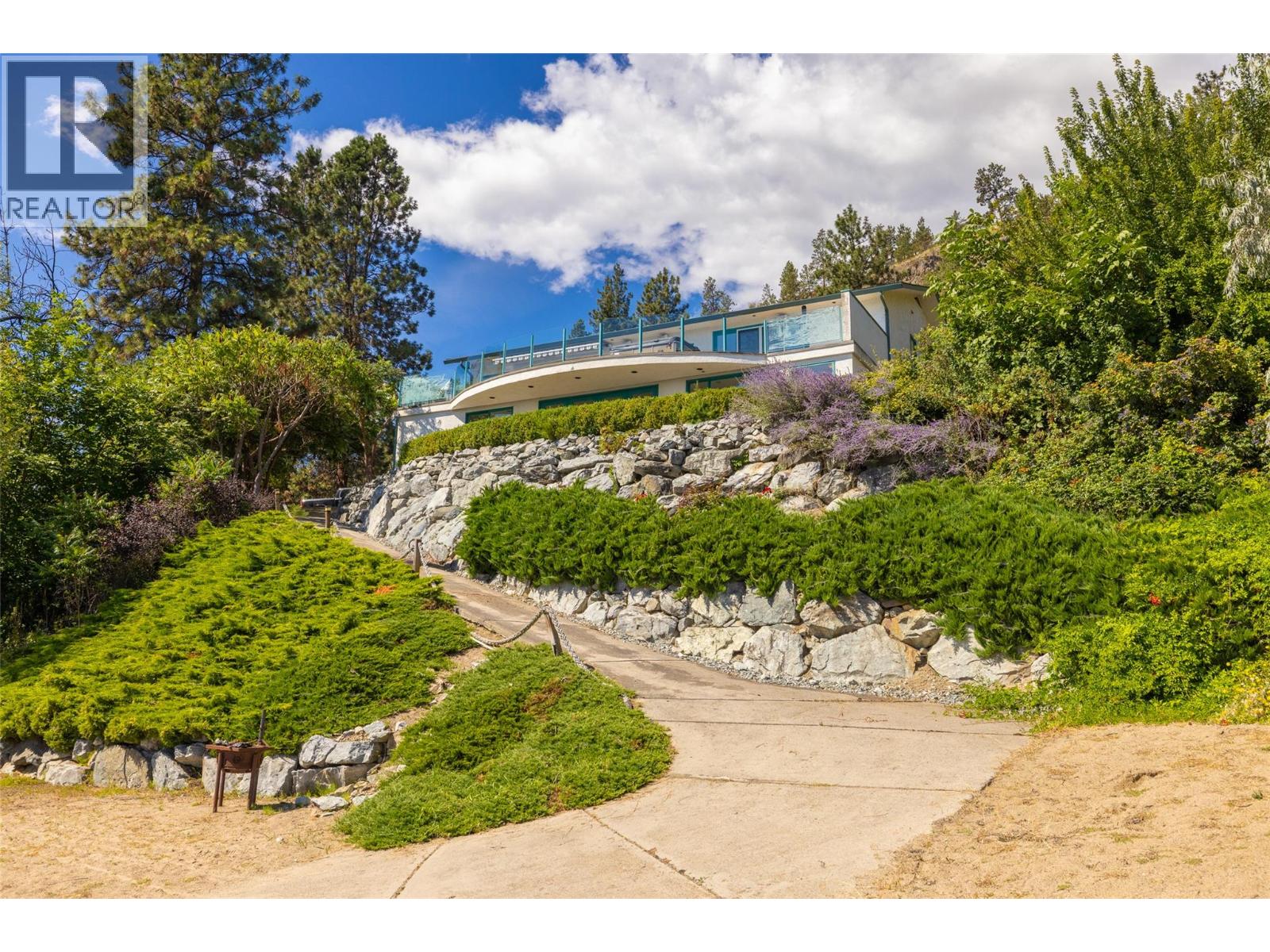 2387 Campbell Road, West Kelowna