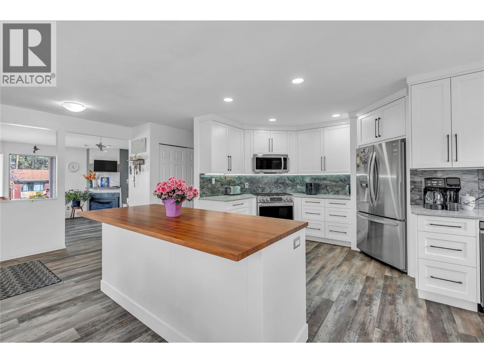 154 Edgewood Drive, Princeton