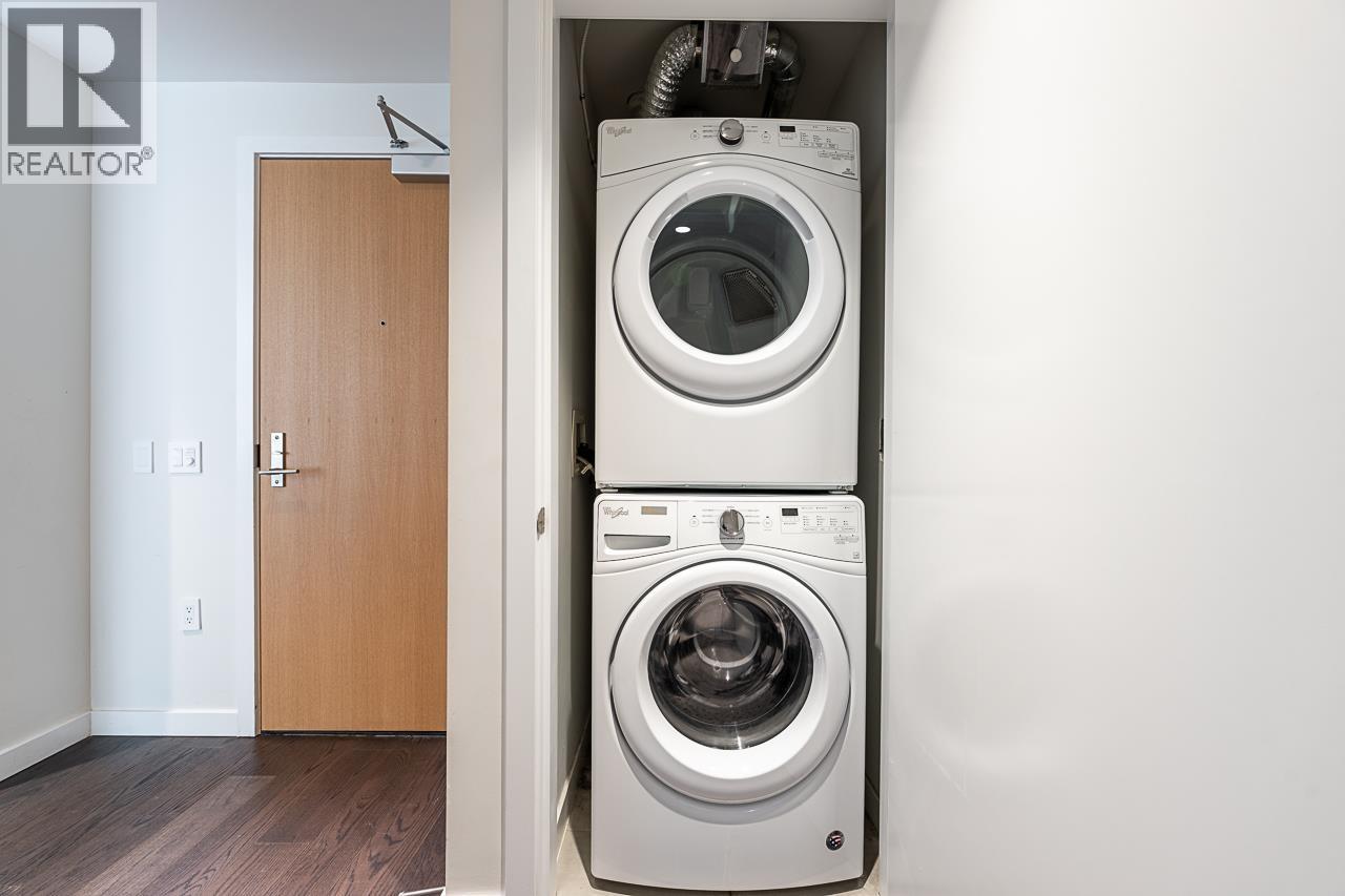 401 768 ARTHUR ERICKSON PLACE, West Vancouver