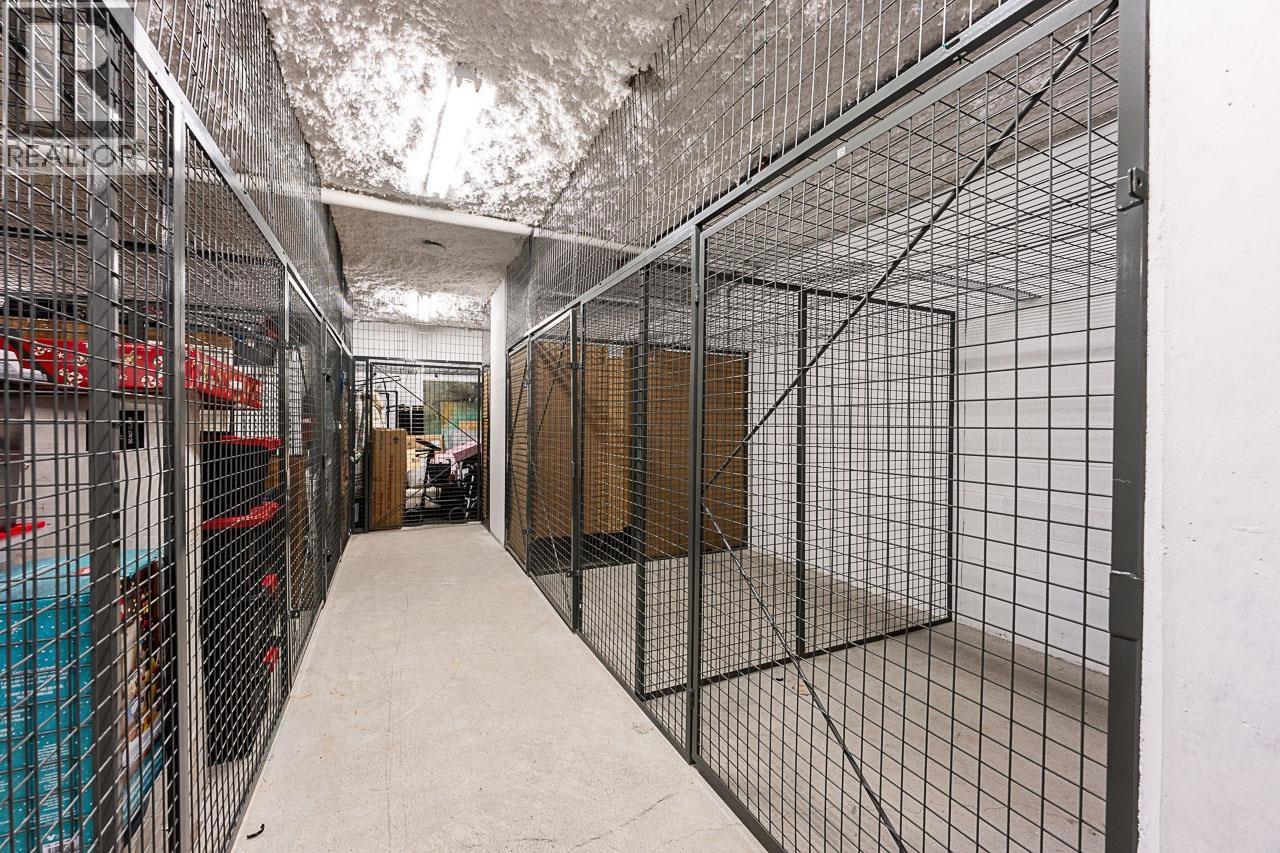 401 768 ARTHUR ERICKSON PLACE, West Vancouver