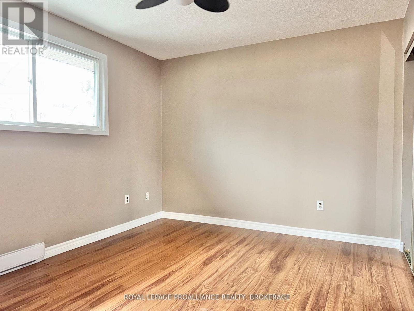 16 ROSEMUND CRESCENT,Kingston (West of Sir John A. Blvd),,