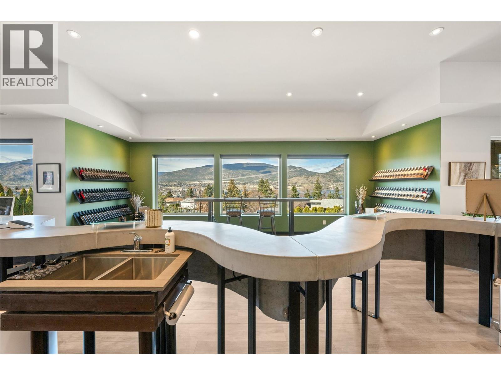 134 Lower Bench Road, Penticton