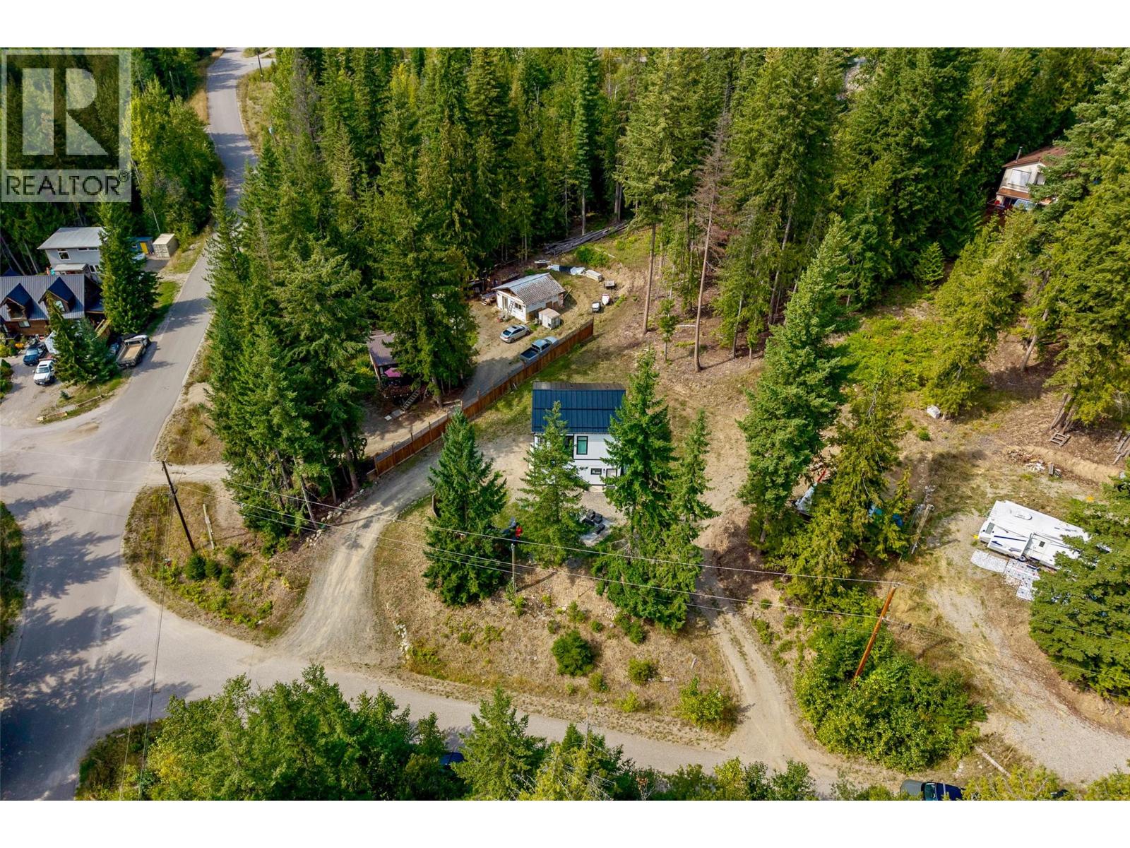 2731 Fairview Road, Anglemont