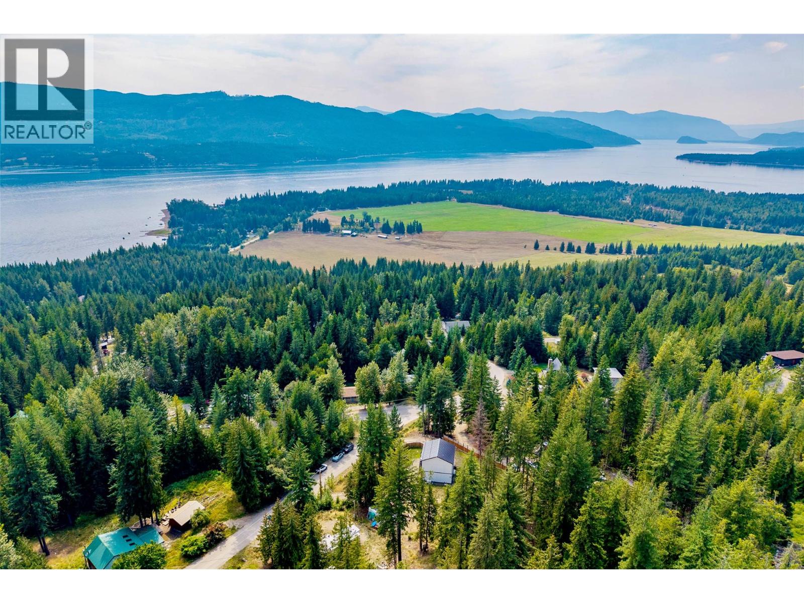 2731 Fairview Road, Anglemont