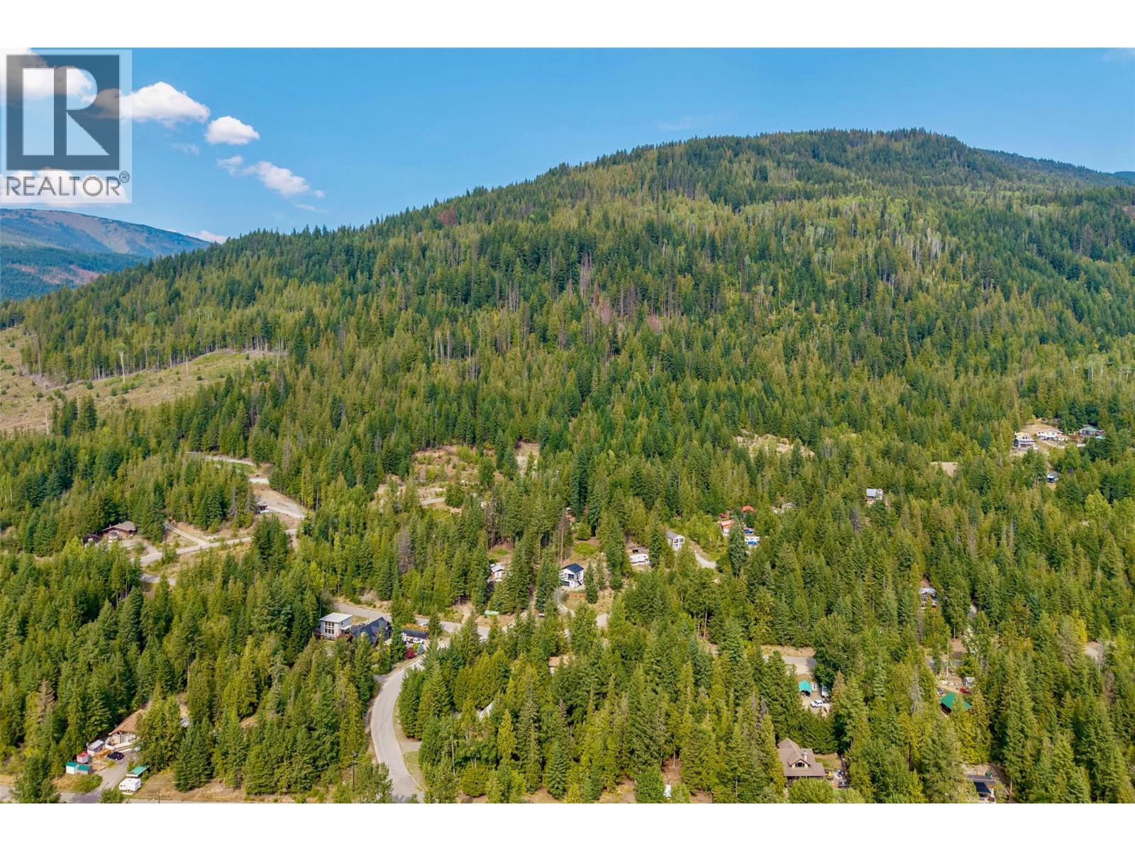 2731 Fairview Road, Anglemont