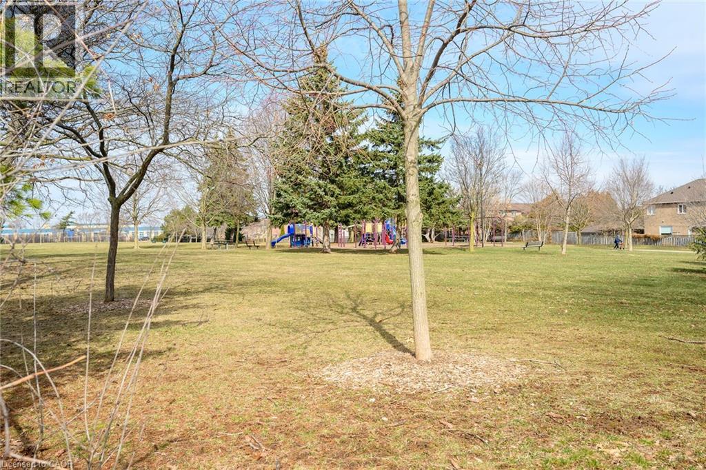 #59 2 ROYALWOOD COURT - 21