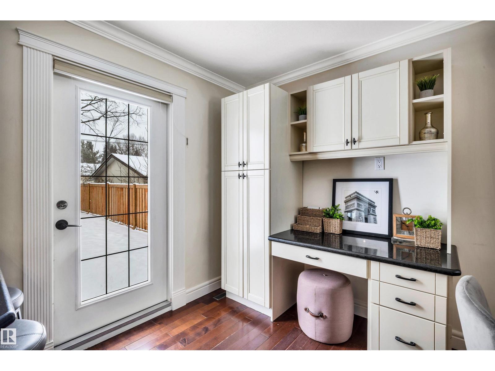 
          4107 122 Street NW
            <br/>
            <span>Edmonton</span>
            , 
            <span>AB</span>
             <span>T6J1Z1</span>
         - Photo 47