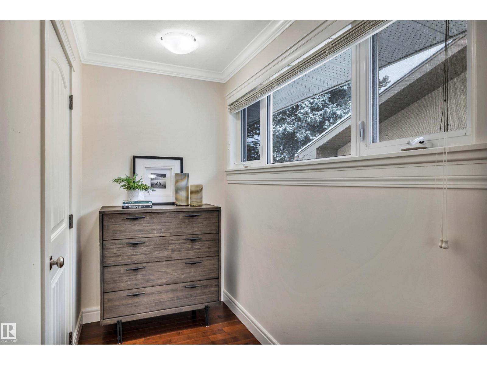 
          4107 122 Street NW
            <br/>
            <span>Edmonton</span>
            , 
            <span>AB</span>
             <span>T6J1Z1</span>
         - Photo 30