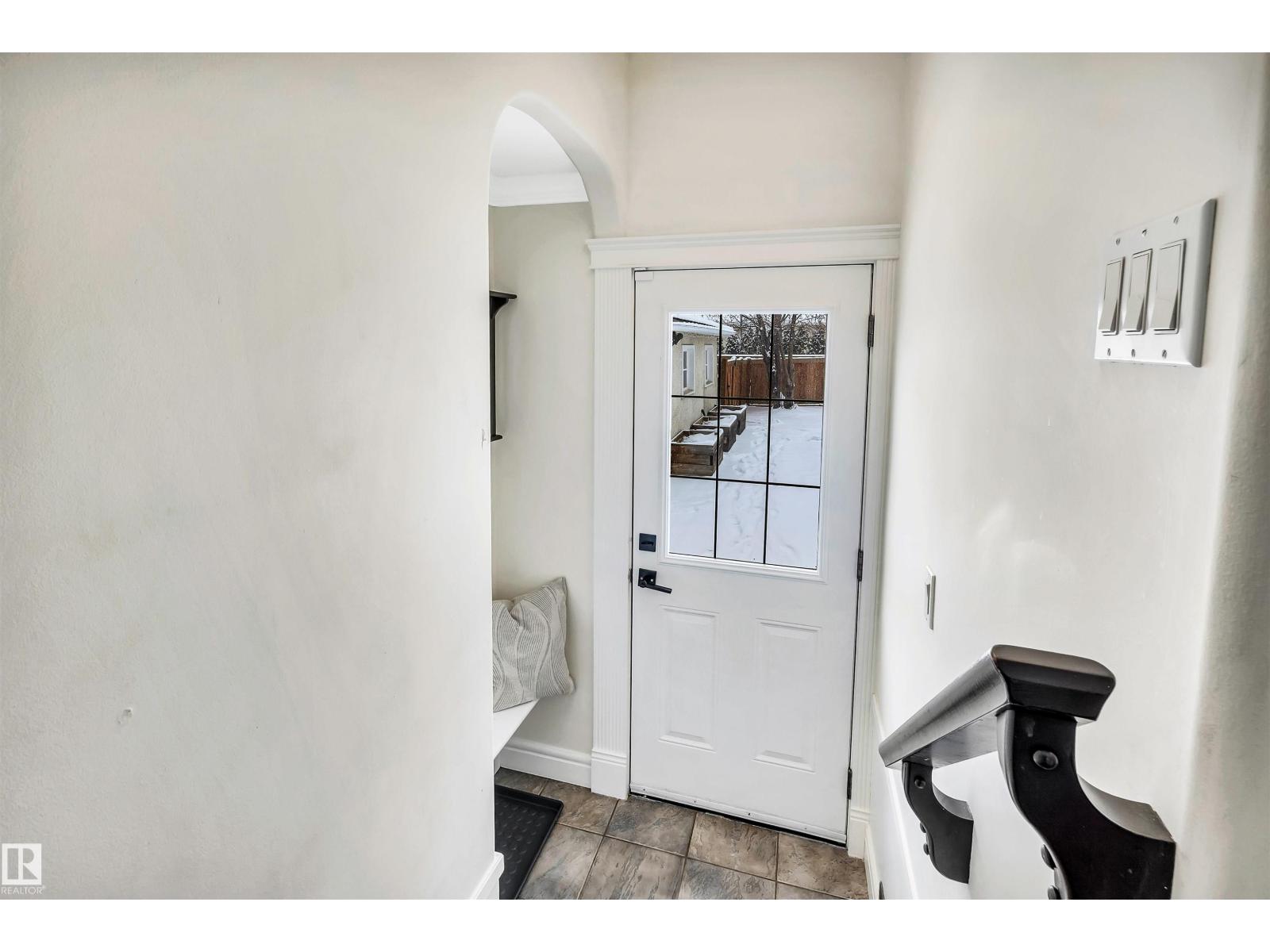 
          4107 122 Street NW
            <br/>
            <span>Edmonton</span>
            , 
            <span>AB</span>
             <span>T6J1Z1</span>
         - Photo 32