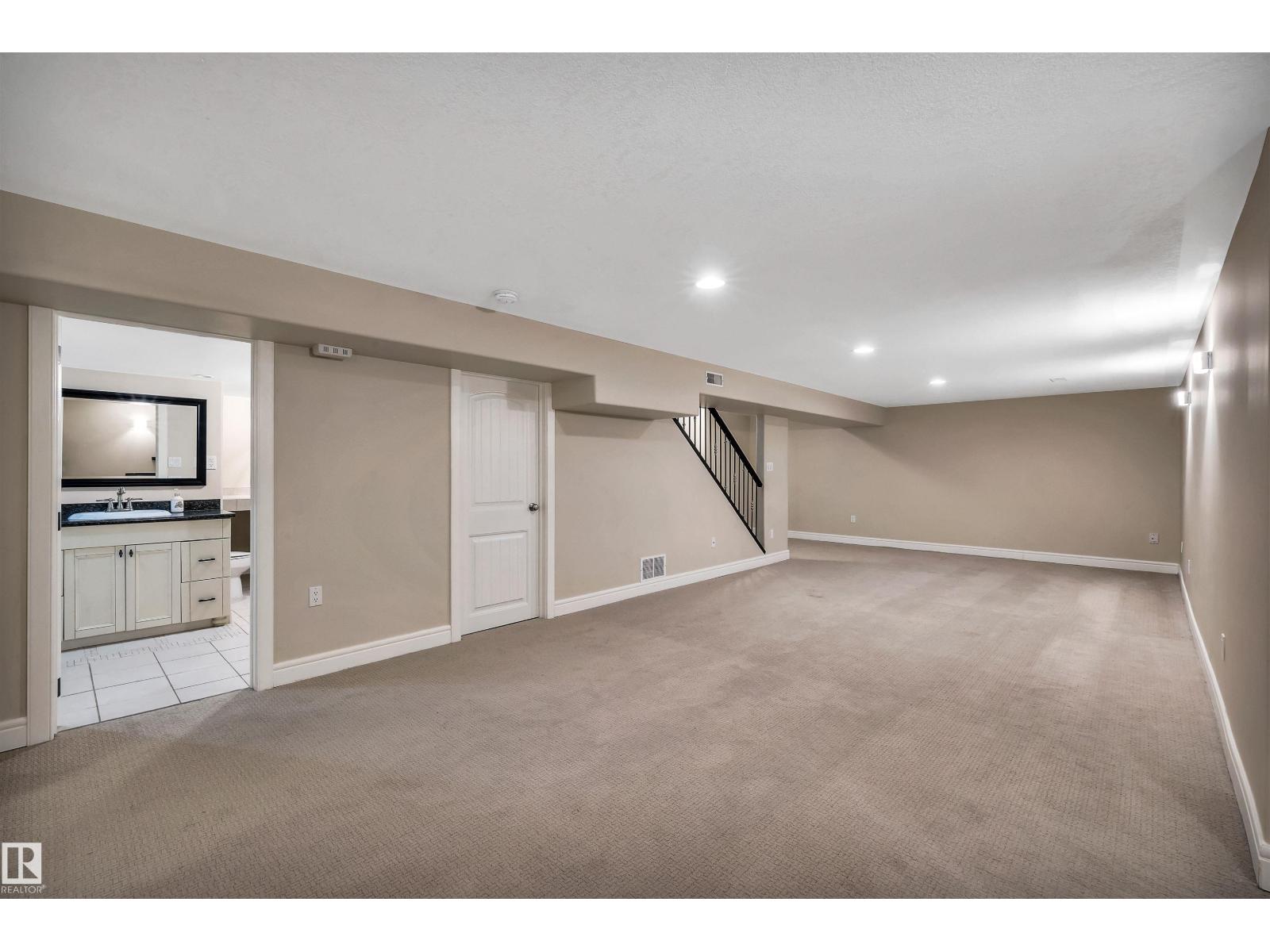 
          4107 122 Street NW
            <br/>
            <span>Edmonton</span>
            , 
            <span>AB</span>
             <span>T6J1Z1</span>
         - Photo 38