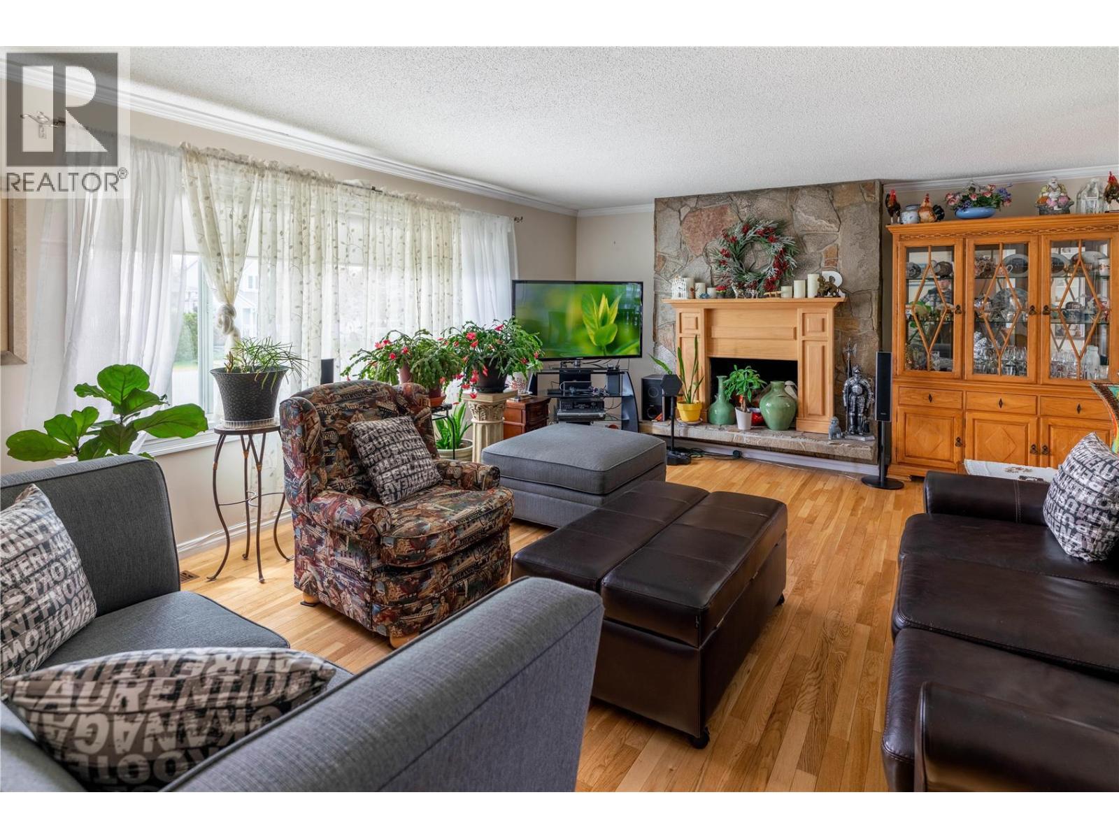 1030 Quesnel Road - 2