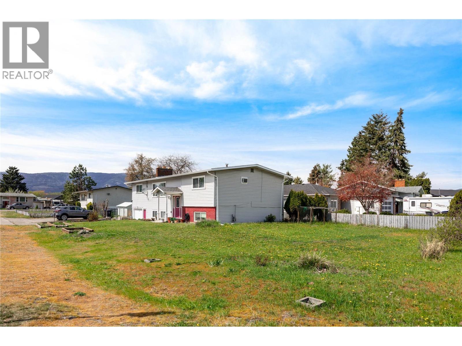 1030 Quesnel Road - 26