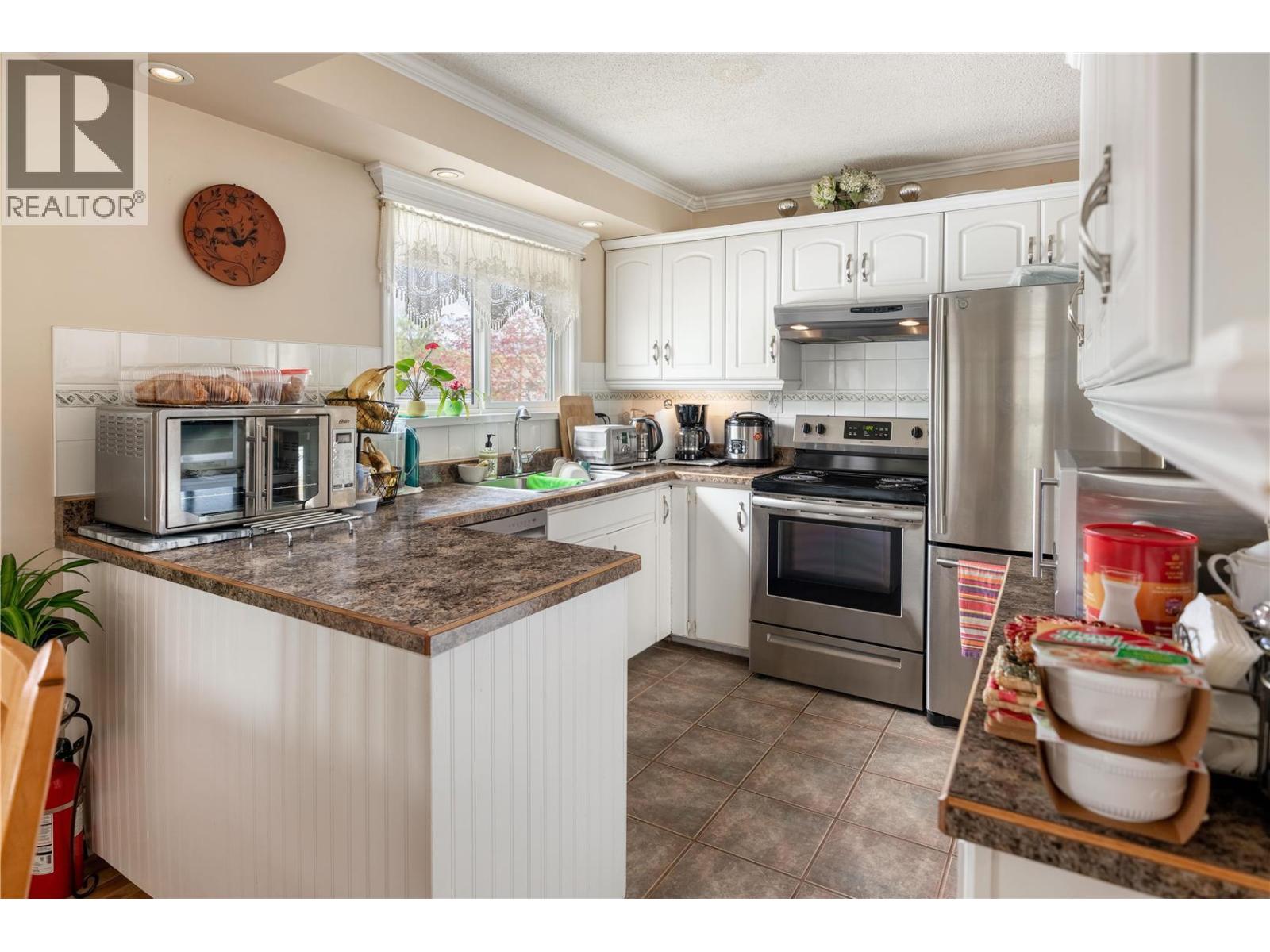 1030 Quesnel Road - 4