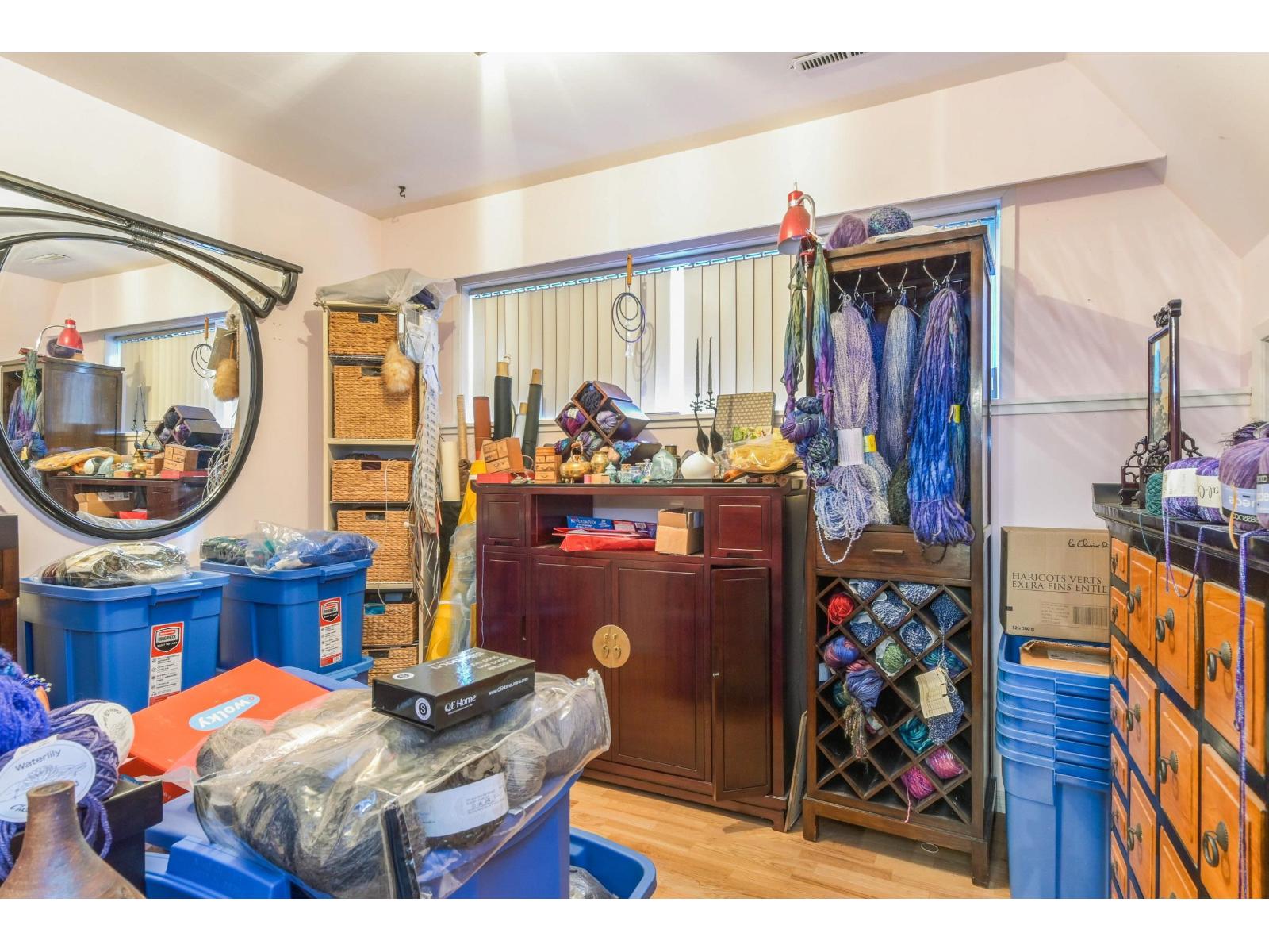 15761 CLIFF AVENUE, White Rock