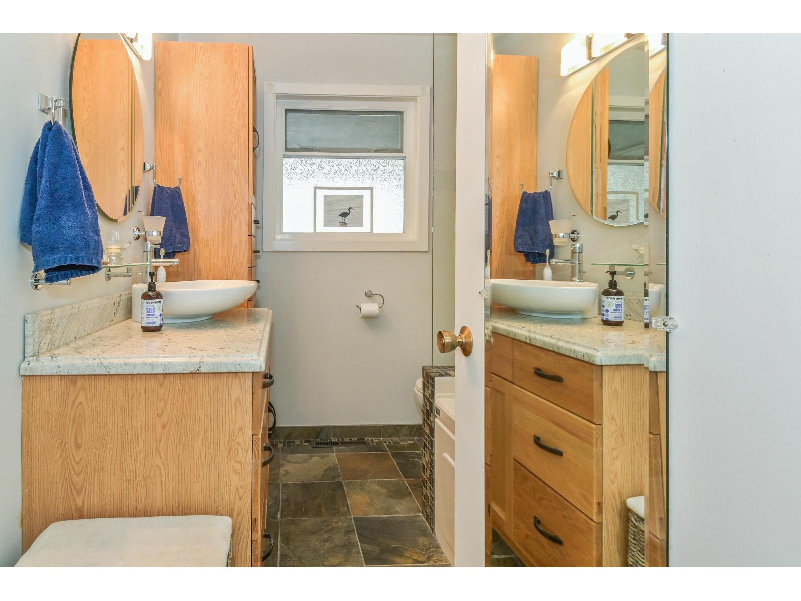 15761 CLIFF AVENUE, White Rock