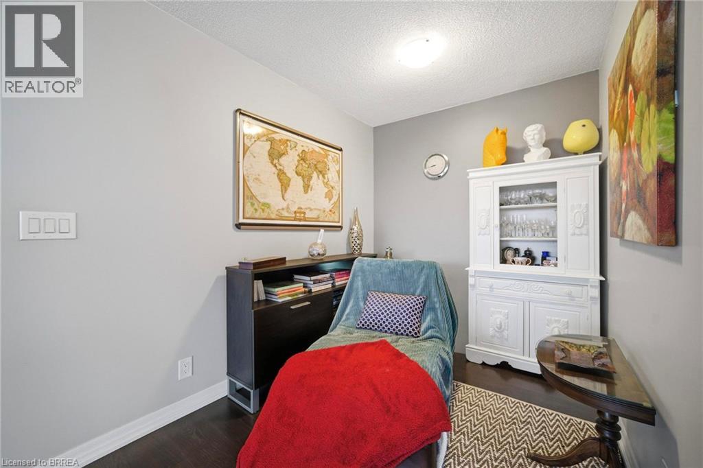 #1507 1940 IRONSTONE Drive - 26