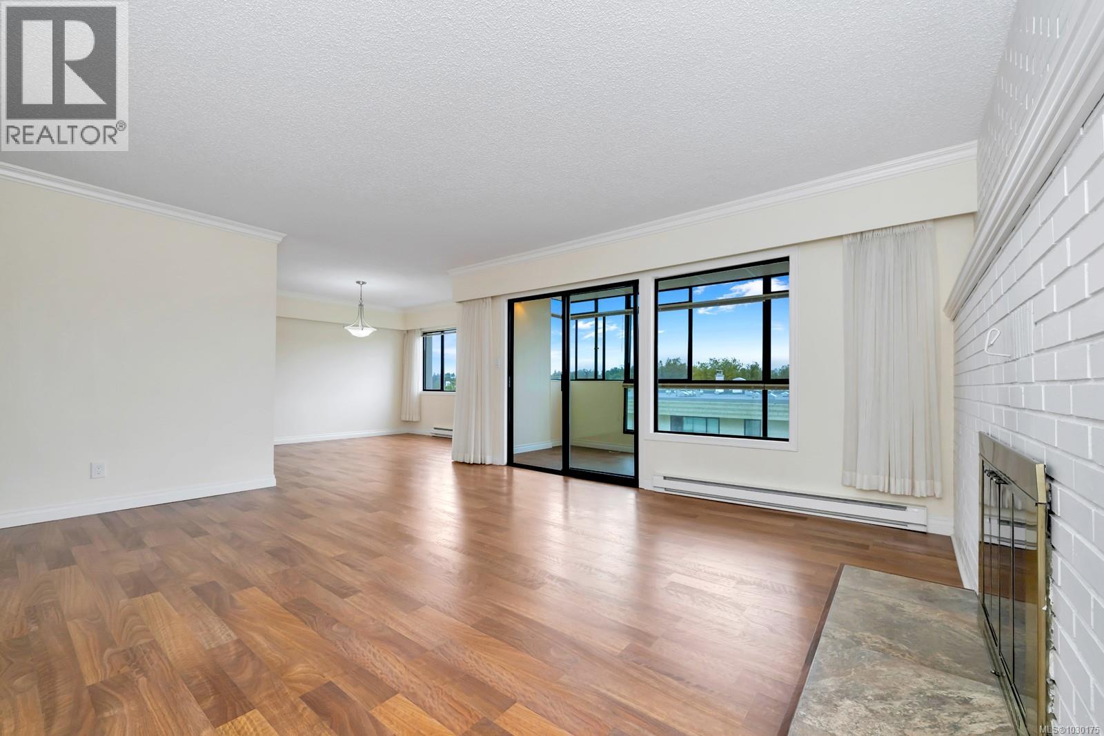 506 420 Linden Avenue, Victoria