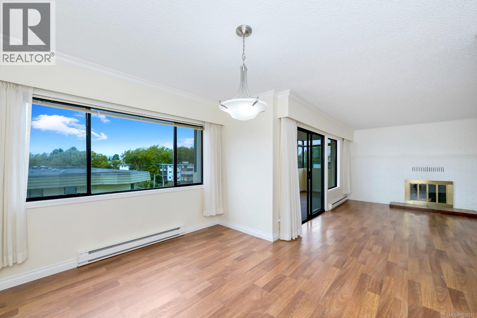 506 420 Linden Avenue, Victoria