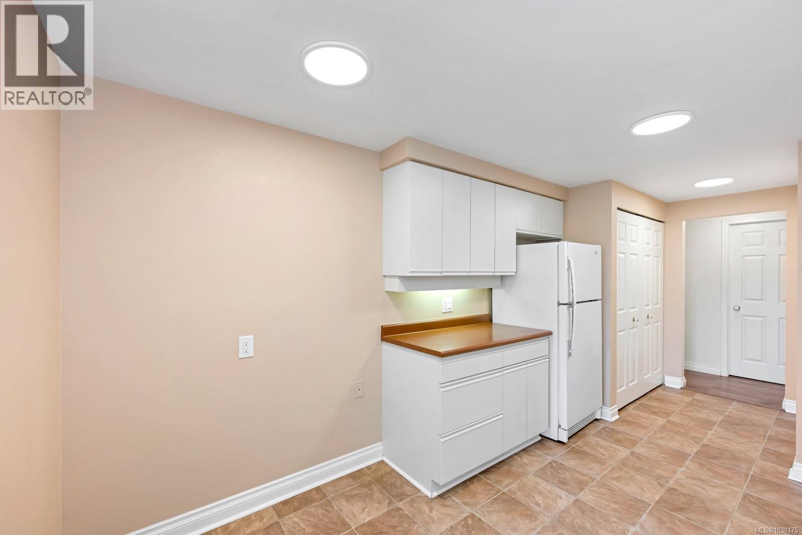 506 420 Linden Avenue, Victoria