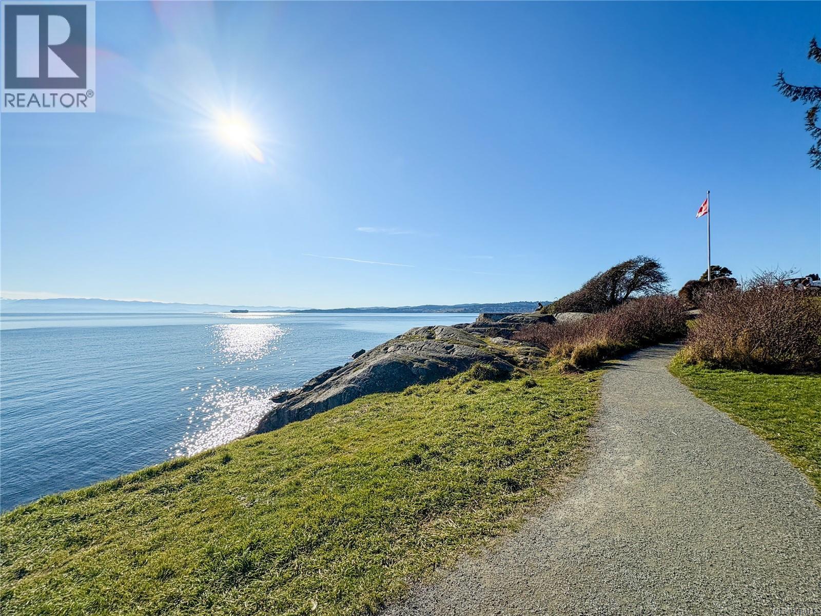 301 501 Park Place, Esquimalt