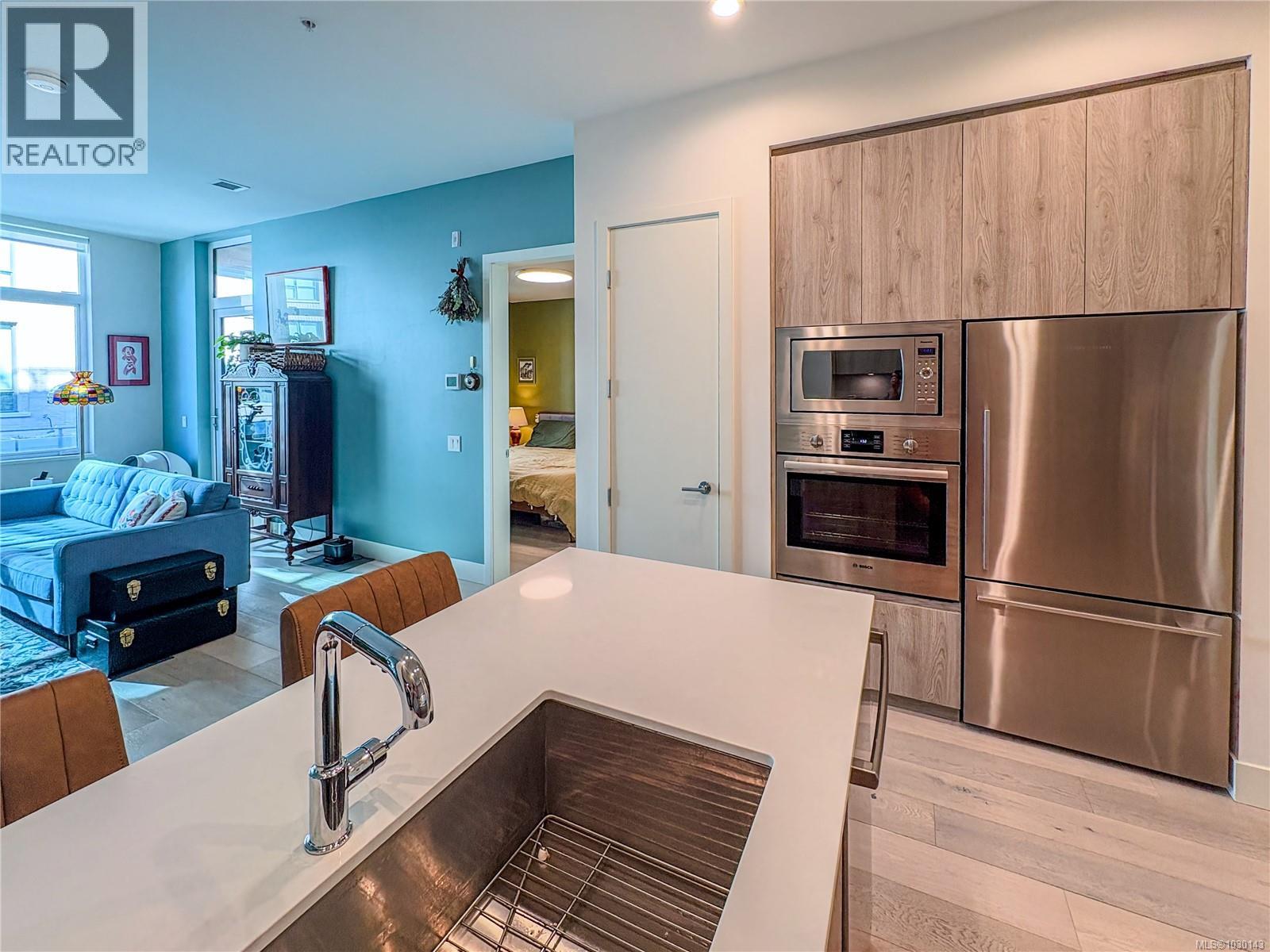 301 501 Park Place, Esquimalt