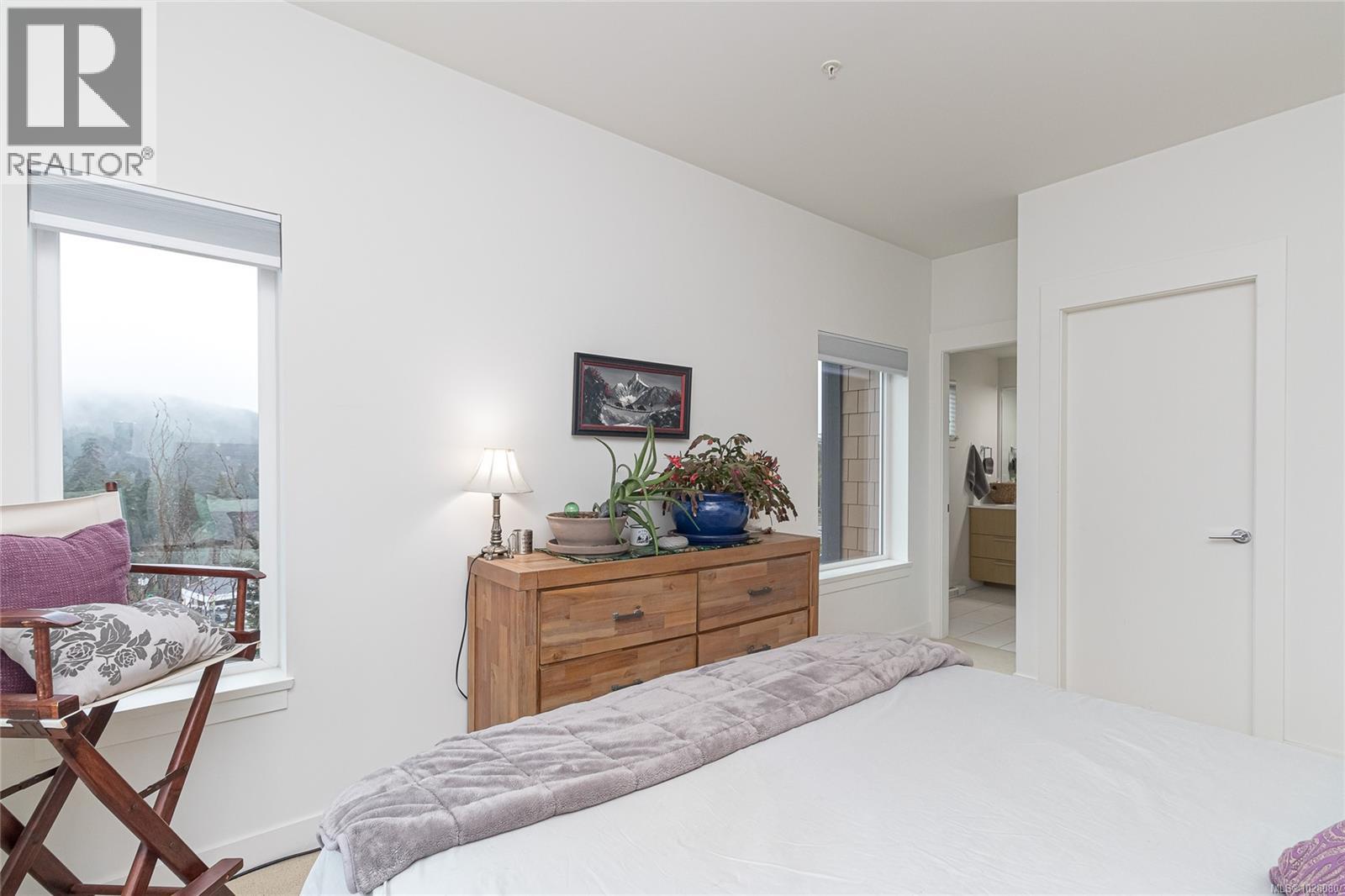 #303 286 WILFERT RD - 9