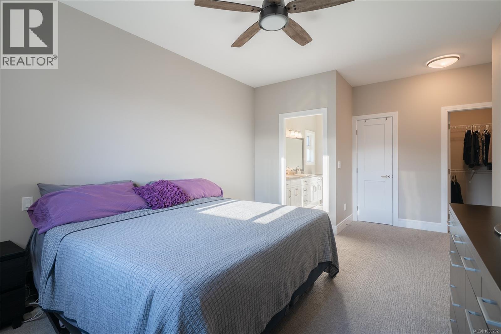 2013 MOUNTAIN VISTA DR - 12