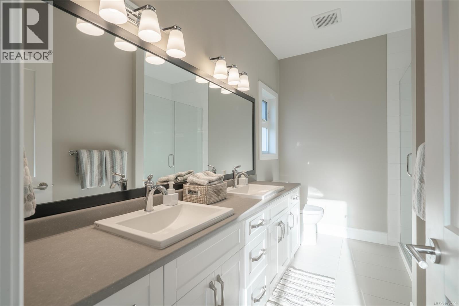 2013 MOUNTAIN VISTA DR - 27