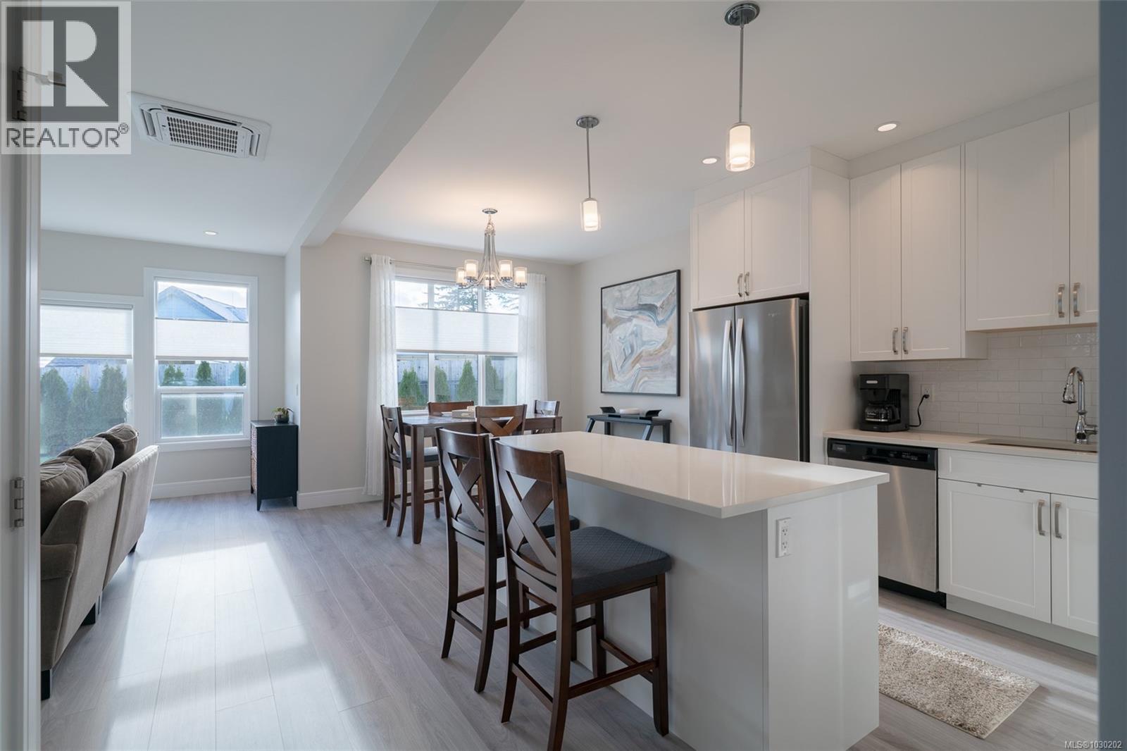 2013 MOUNTAIN VISTA DR - 4