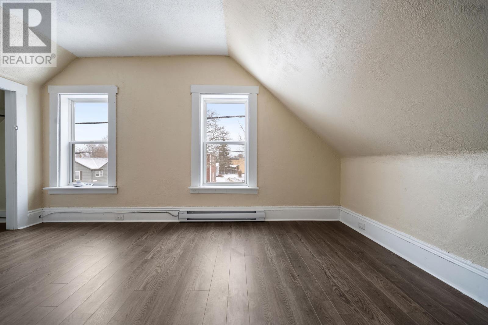 Property 2 of 46 of 34 A & B St Mary's Street